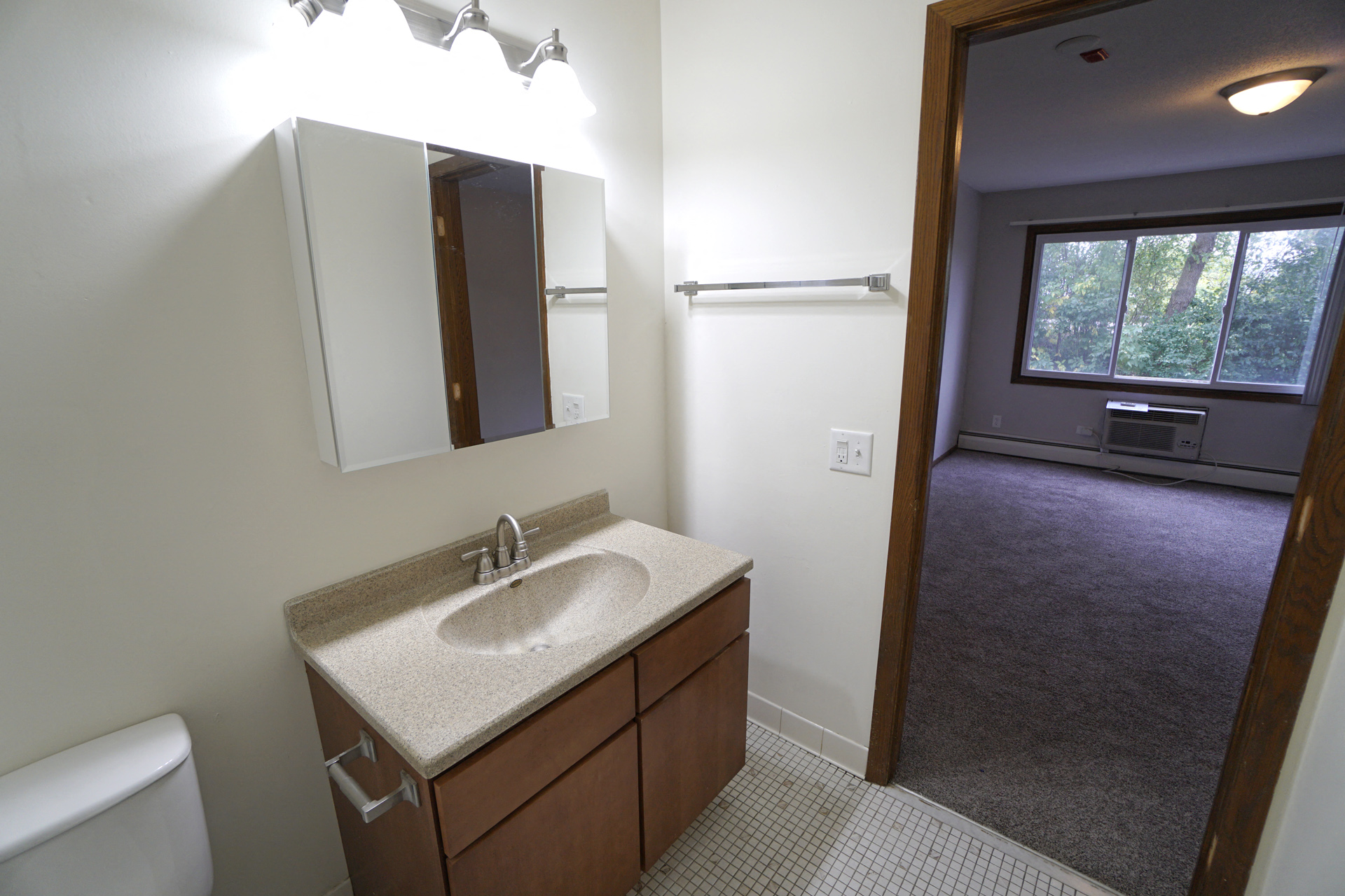 Edina Manor Apartments Image 29